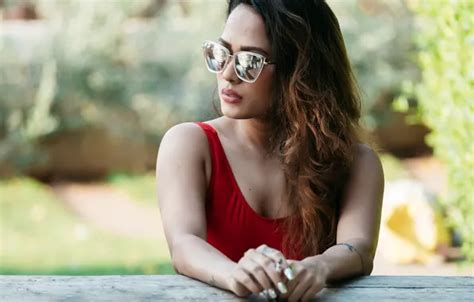 Скачать обои girl hot eyes smile beautiful model pretty beauty раздел девушки в