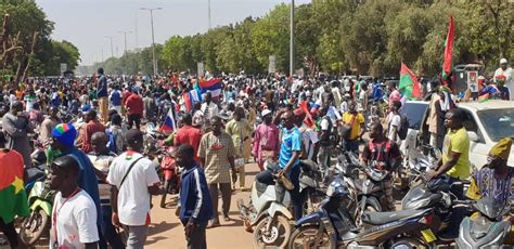 Burkina Le Gouvernement Interpelle Les Populations Sur Les