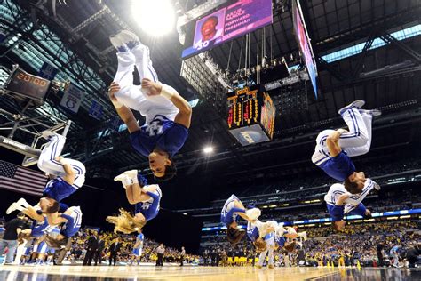 2014 NCAA Tournament Final Four: Kentucky Wildcats vs. Wisconsin ...