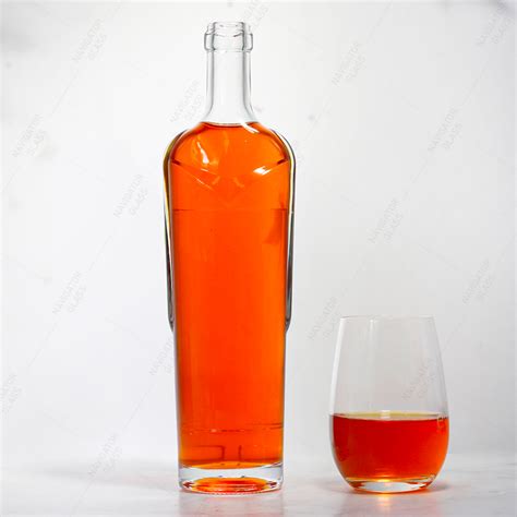 Fancy Empty Spirits Custom Design 700ml Glass Bottle Navigator Glass