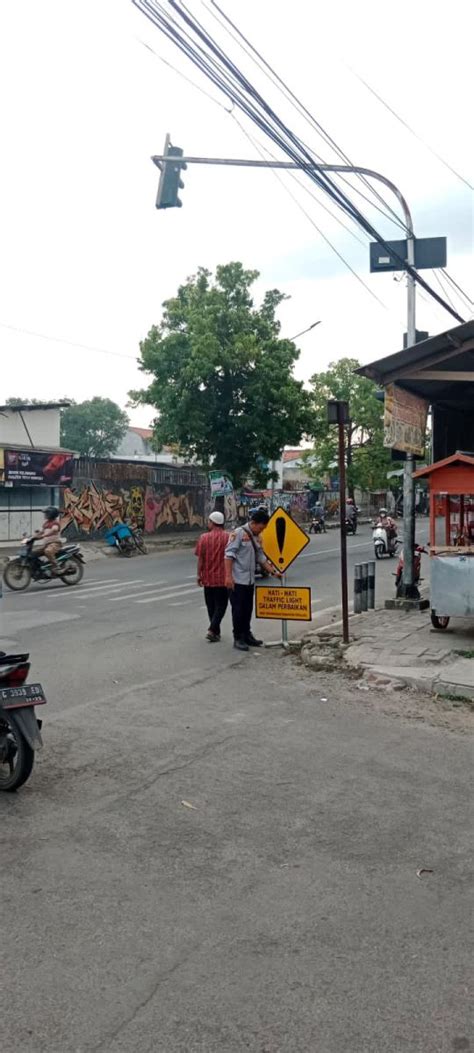 Diberitahukan Kepada Masyarakat Yang Melintas Di Simpang Pegatungan