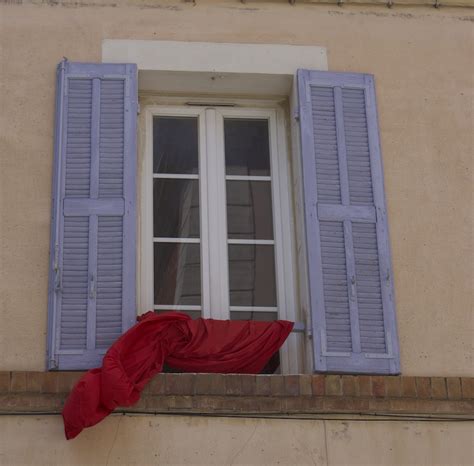 Le drap rouge Les ateliers du déluge