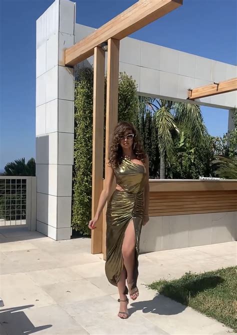 Grecian Goddess Jet Set Babe Fashion Look Slaylebrity