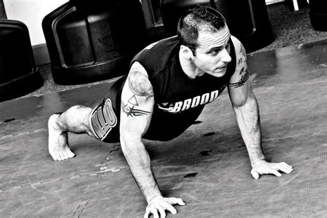 Top 10 Core Exercises for MMA Fighters - Onnit Academy | Core workout ...