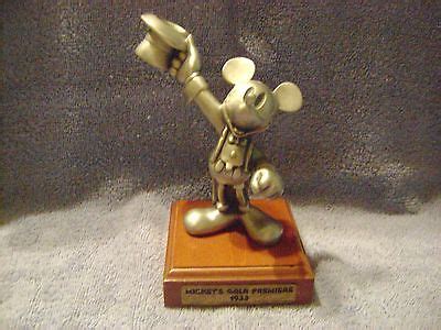 Disney Generations Of Mickey Hudson Fine Pewter The Gala Premiere