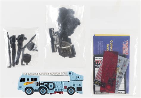 Hake S TRANSFORMERS SERIES PROTECTOBOT HOT SPOT BOXED ACTION FIGURE