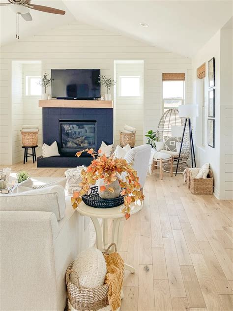 Shiplap Wall Ideas For Living Room Decoomo