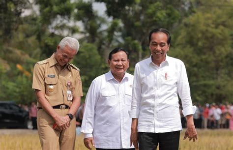 Lsi Jokowi Berencana Menduetkan Ganjar Dan Prabowo Koma Id