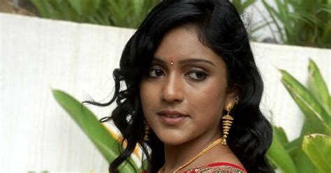 Tamil Actress Boob Show Actress Hot Photos