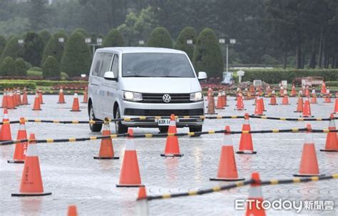 中正紀念堂「車來速」明啟動！北榮團隊「看診、採檢、領藥」一次完成 Ettoday生活新聞 Ettoday新聞雲