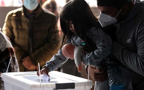 La Derecha Gana Elecciones Para Redactar Constitución De Chile La