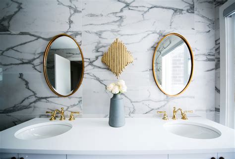 Goodbye Soap Scum, Hello Sparkling Bathroom | Molly Maid