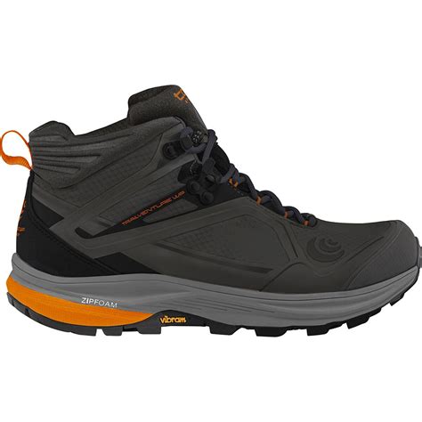 best hiking boots for wide feet - www.hikingfeet.com