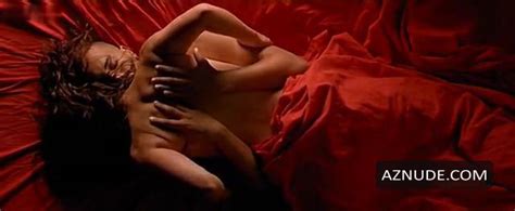 Dans Tes Reves Nude Scenes Aznude