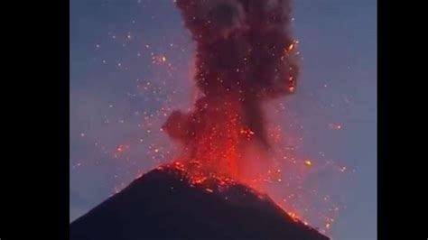 Eruzioni Vulcaniche Citt Sepolte Sotto La Cenere Le Autorit Reagiscono