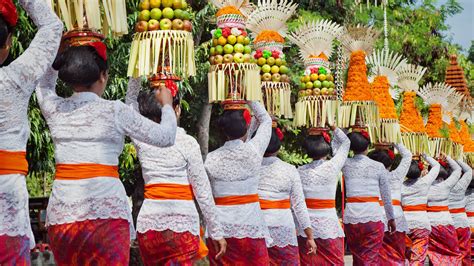 Tradiciones Del Mundo Costumbres Culturales Y Sociales