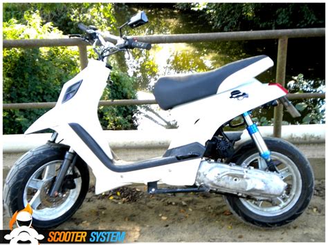 MBK Booster Spirit 12 Naked White 01
