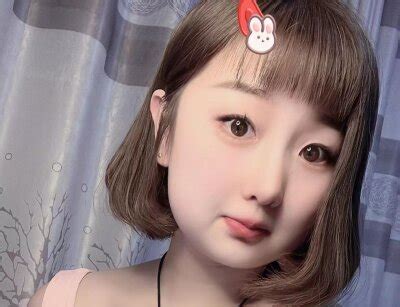 Nini Stripchat Webcam Model Profile Free Live Sex Show Cam Joy