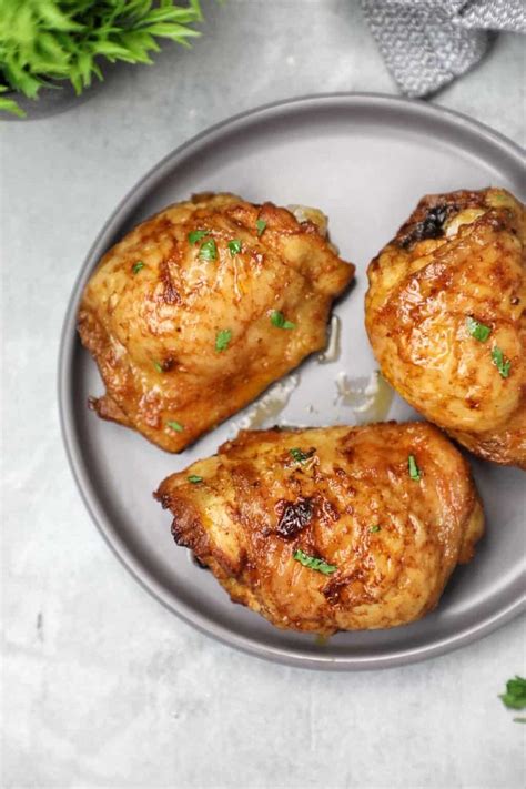 Spicy Chicken Thighs Recipe - Chicken Vibes