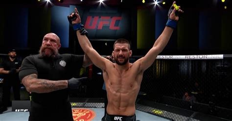 Mateusz Gamrot Snaps Jalin Turners Five Fight Win Streak At UFC 285