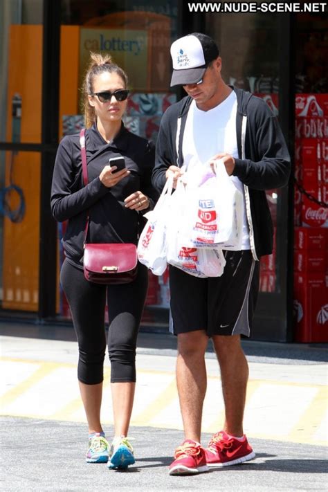 Jessica Alba No Source Posing Hot Beautiful Celebrity Babe High Shameless Celebrities