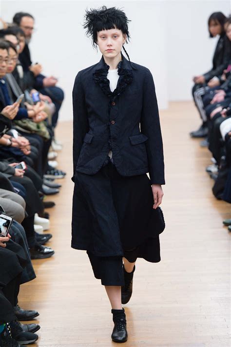 Comme des Garçons Comme des Garçons Fall 2015 Ready to Wear Collection