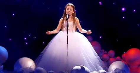 Young Girl Stuns Everyone With An Incredible Opera Performance | FaithPot