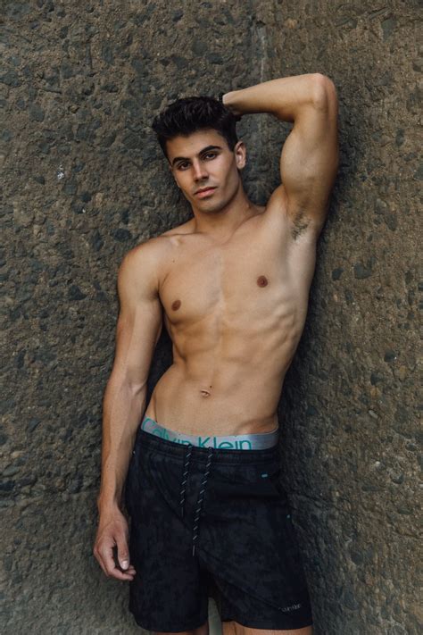 Hot Dudes Good Mood On Twitter RT Yourbriefrelief