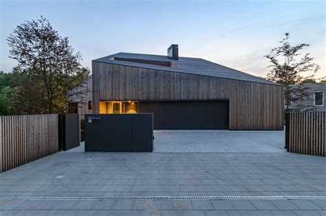 Gallery Of Broken Down House In Poznan Ultra Architects In