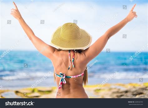 Young Sexy Woman Bikini Pamela On 스톡 사진 Shutterstock