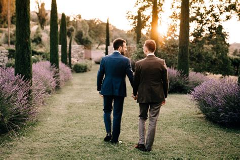 C R Monie La Que De Mariage Gay En Provence L Abbaye De Saignon Aria
