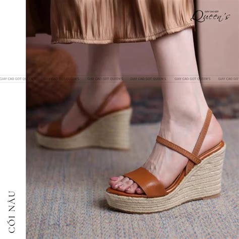 C I N U Nude Chun Gi Y Cao G T Queens