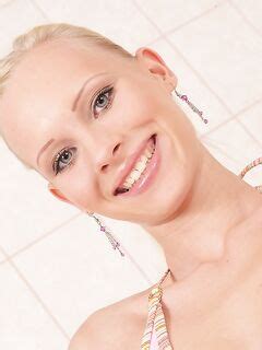 Horny Blonde Chick Gitta Blond In Pink Bikini Is Showering Body And Also Gets Naked