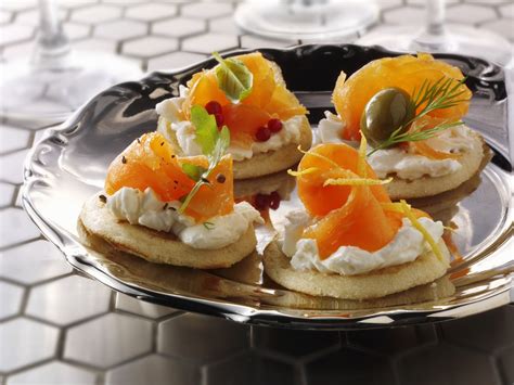 Blini With Cream Cheese And Smoked Salmon Recipe Eat Smarter Usa