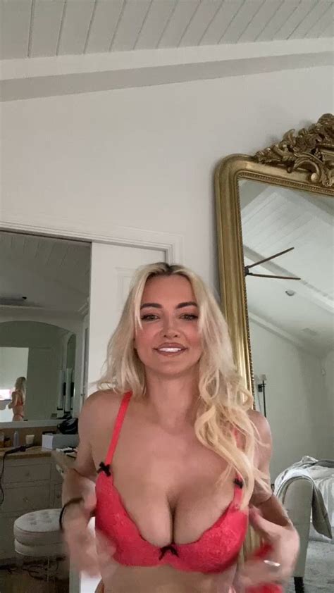 Lindsey Pelas Showing Off Bare Tits And Nipples