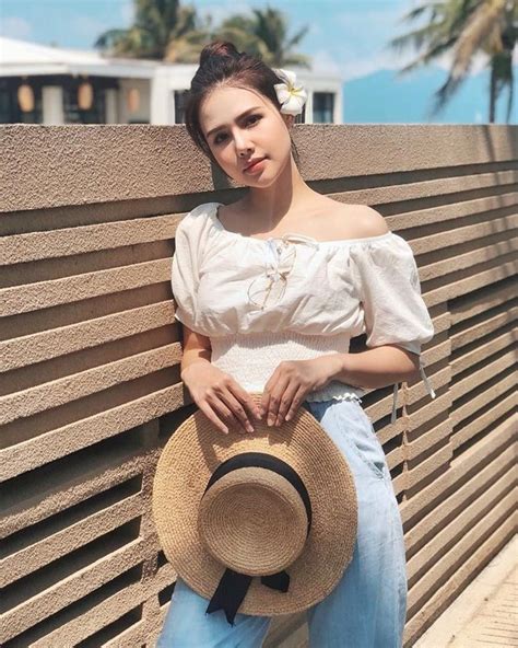 Dàn hot girl U độc thân nhan sắc trẻ trung như gái Báo Giáo dục và Thời đại Online