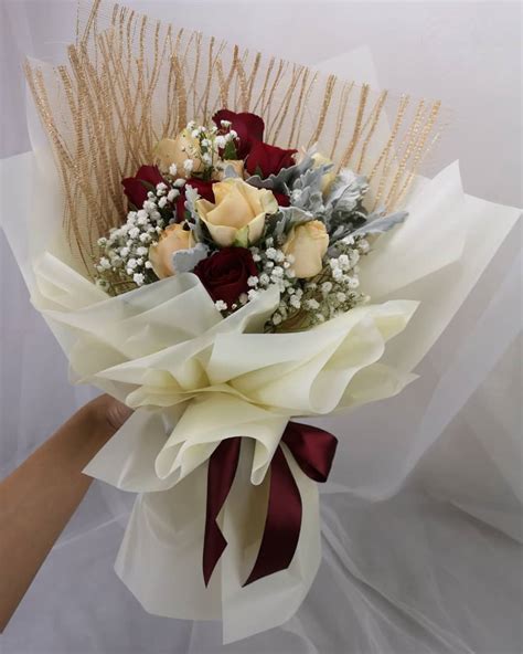 Deep Gold Bouquet - Nieldelia - Online Florist KL | Flower Delivery KL