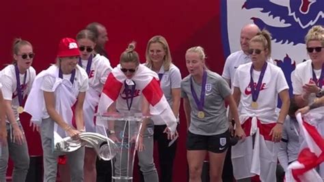 Lionesses celebrate Euro 2022 trophy win... | Stock Video | Pond5