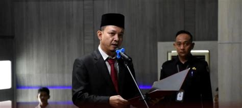 Puluhan PPK Dilantik Ketua KIP Banda Aceh Ingatkan Untuk Netral