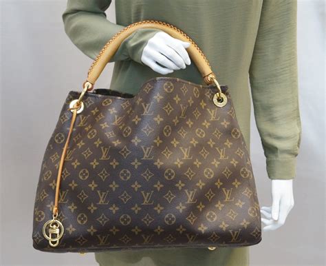 LOUIS VUITTON Monogram Canvas Artsy MM Hobo Shoulder Bag