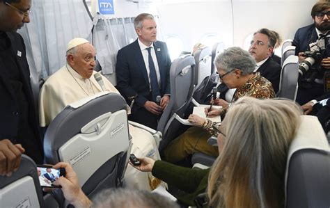 Papst Franziskus Spricht Ber Seine Erkrankung Zu Ostern