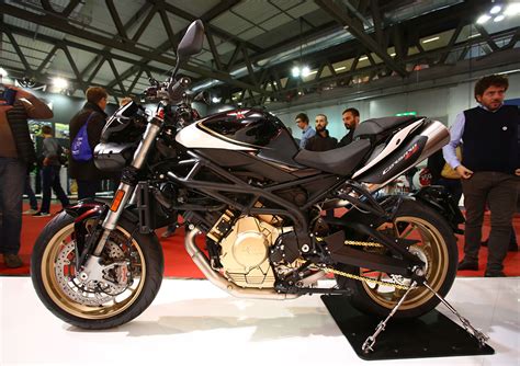 Moto Morini Corsaro Zz Ad Eicma 2016 Fiere E Saloni Motoit