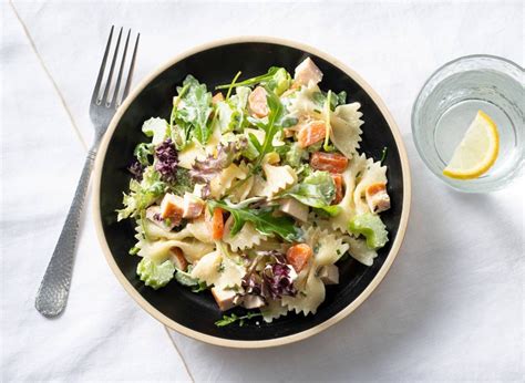 Pastasalade Met Gerookte Kip Recept Allerhande Albert Heijn