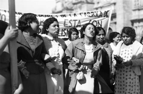 El Feminismo En El Mundo Y América Latina Timeline Timetoast