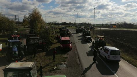 Radikalizacija Protesta Traktori Blokirali Izlaze Na Auto Put