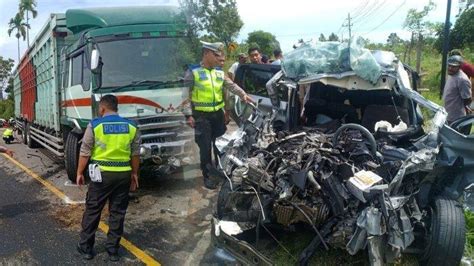 Begini Kesaksian Sopir Truk Fuso Yang Selamat Dalam Laka Maut