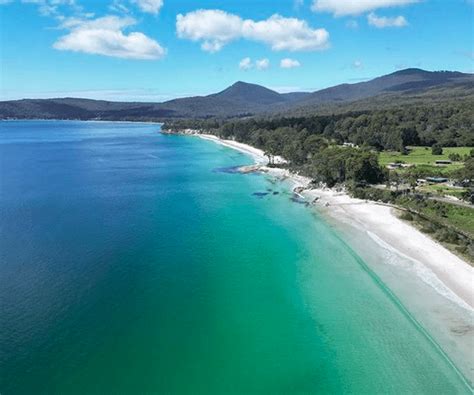 The 9 Most Beautiful Beaches You HAVE to Visit in Tasmania