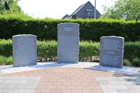 Waar Ligt Oorlogsmonument Dessel Begraafplaats Centrum Dessel