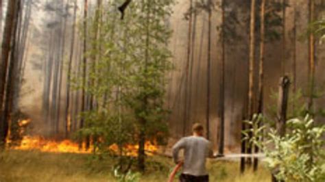 Russland kämpft gegen verheerende Waldbrände Welt News