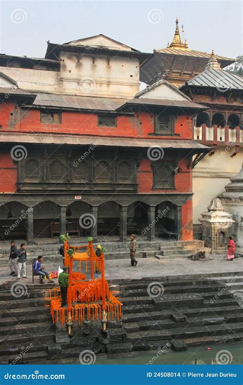 Hindu rituals editorial stock image. Image of hindu, bury - 24508014